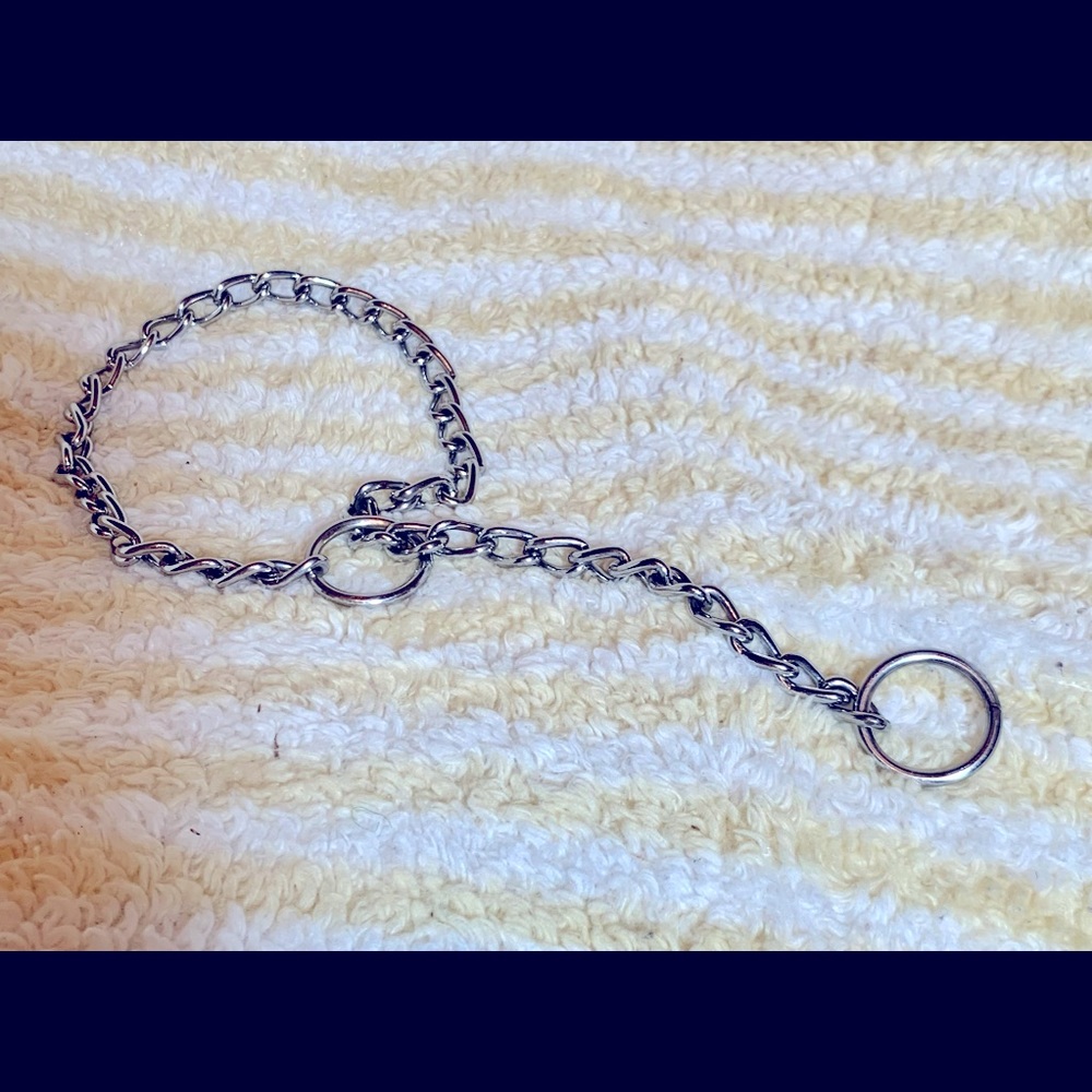 Doggie pull chain collar